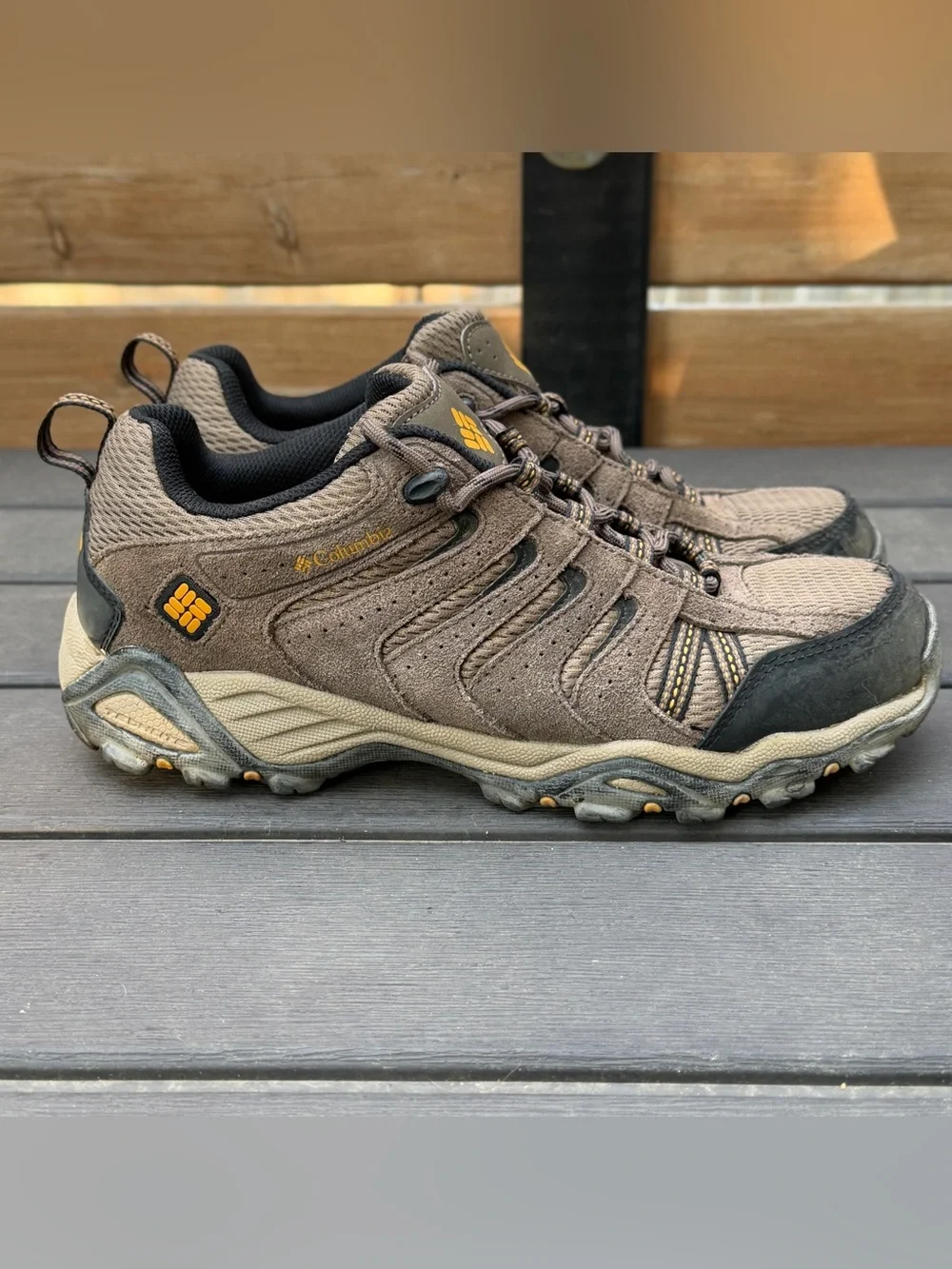 Columbia Men’s Size 9 Hiking Trail Shoes Brown Omni Grip Outdoor Low Top